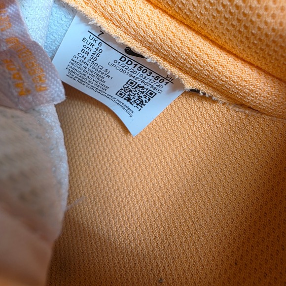 Nike Dunk Low Peach Cream Casual Sneakers Women's Shoes Athletic Fashion - Picture 8 of 8